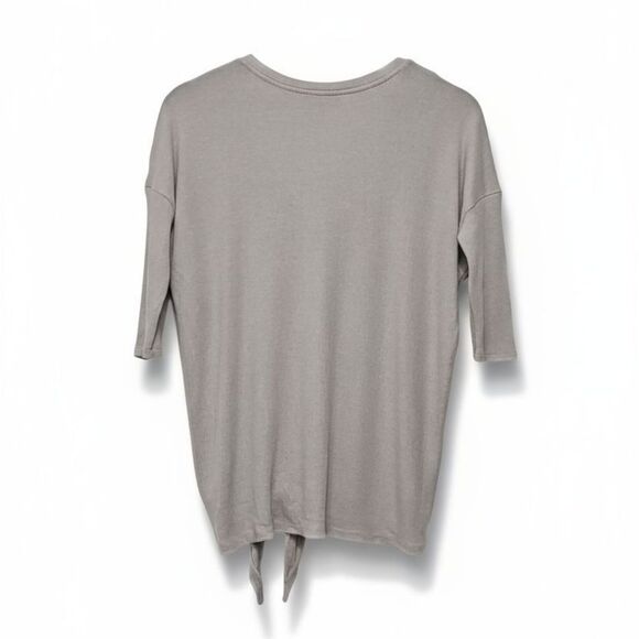 Express V-neck Top  - Picture 2 of 3